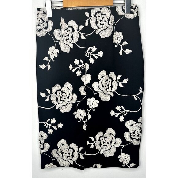 ECI New York Womens Classic Pencil Skirt Floral Embroidered Black Size 4 - Picture 2 of 11